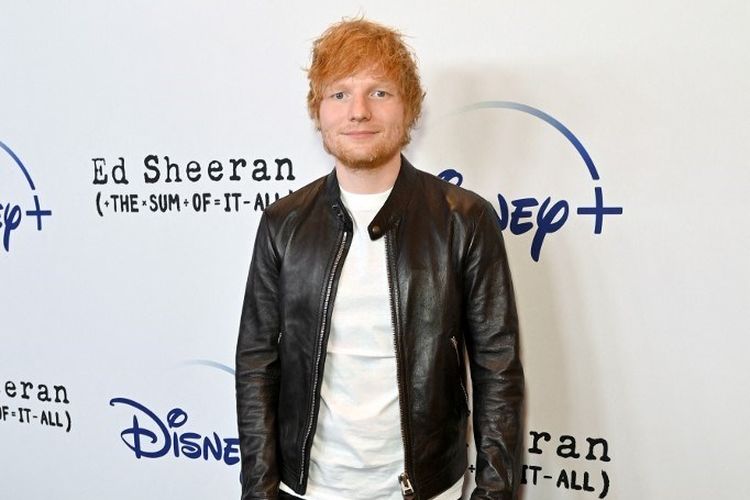 Penyanyi asal Inggris Ed Sheeran menghadiri pemutaran perdana film dokumenter Ed Sheeran: The Sum of It All di The Times Center, New York City, Selasa (2/5/2023). Film terebut diputar di Disney+.