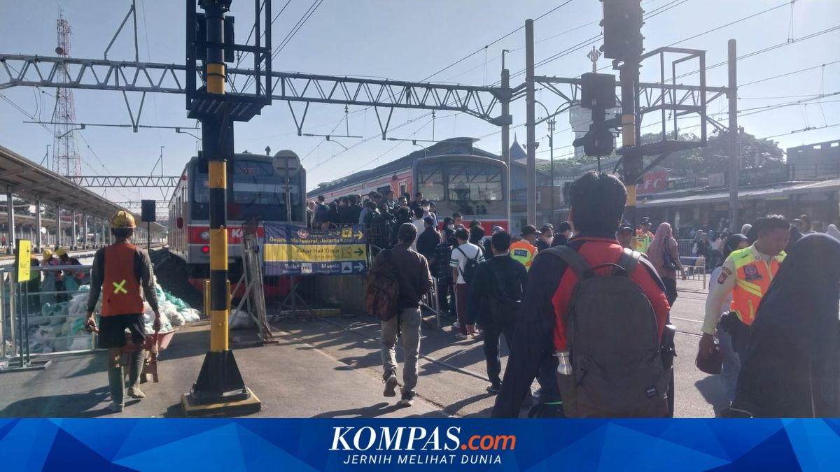 Cara Penumpang KRL Bogor Hindari Desak-desakan, Pasang 4 Alarm hingga Hafal Jadwal Kereta