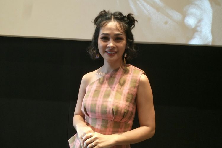 Penyanyi Andien Aisyah saat preskon lagu film pendek Selamat Jalan Kekasihku dijumpai di kawasan Sudirman, Jakarta Selatan, Jumat (28/5/2021).
