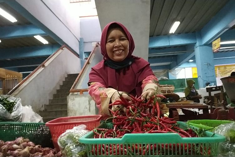 Pedagang cabai di Pasar Tradisional Kota Semarang.Rabu (1/6/2022)