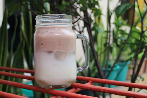 Ingin Dalgona Coffee tapi Bukan Pencinta Kopi? Coba Resep Dalgona Nutella, Strawberry, dan Cokelat