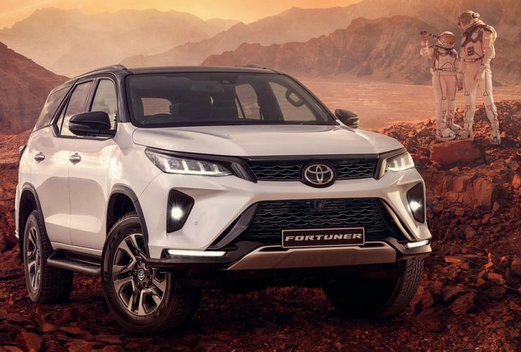 Toyota Fotuner Hyrbid Meluncur, Harga Mulai Rp 700 Jutaan