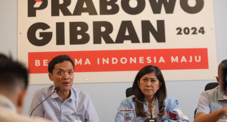 Mahfud Nyatakan Ingin Mundur, Habiburokhman: Kenapa Baru Bilang Sekarang?
