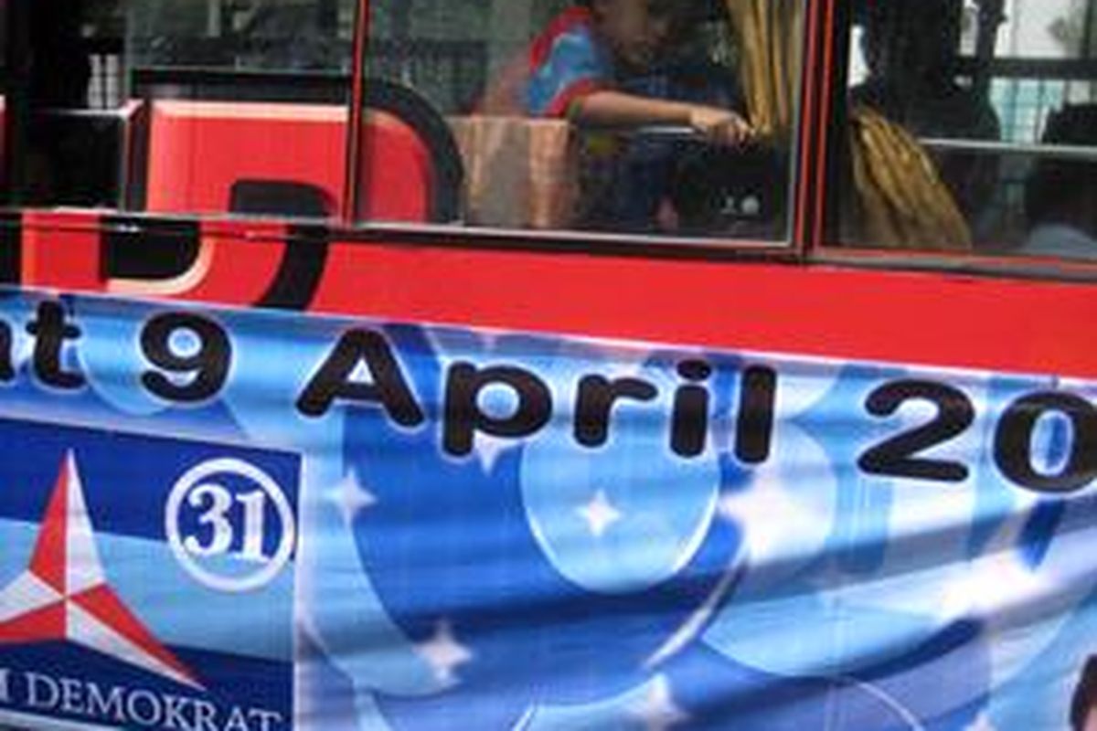 Massa pendukung Partai Demokrat 