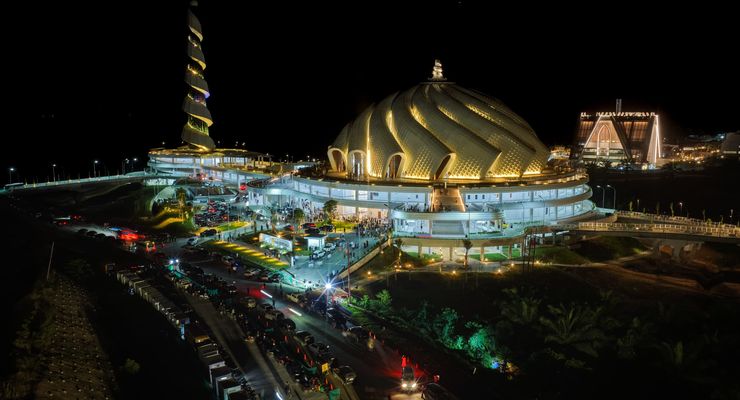 Sejarah Terukir, Ribuan Jamaah Tarawih Perdana di Masjid Negara IKN