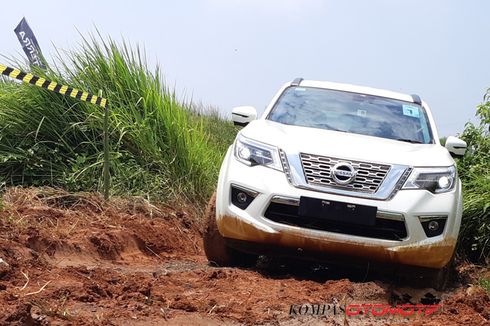 Nissan Terra Mau Curi Pasar Pajero dan Fortuner