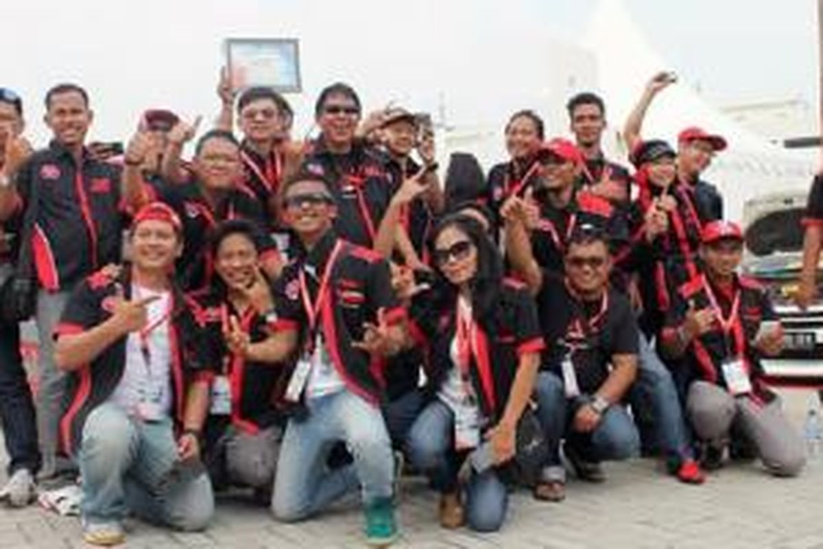 Toyota Agya Club (TAC) ramaikan Jambore Toyota Owner Club 2015.