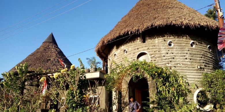 Download Rumah Bambu Yogyakarta Background