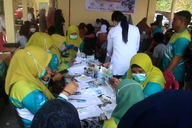 Kabut Asap Karhutla Selimuti Ternate, Puluhan Warga Terserang ISPA