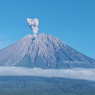 Gunung Semeru Letuskan Asap Setinggi 1.000 Meter