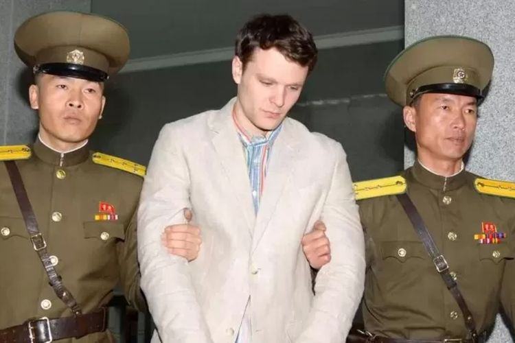 Pada 2018, Korea Utara membebaskan seorang mahasiswa Amerika, Otto Warmbier, yang dipenjara karena mencuri aksesoris hotel di negara itu.
