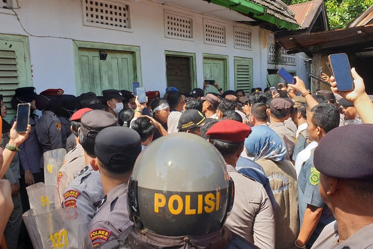 Eksekusi Sengketa Waris Keponakan dan Paman di Padangsidimpuan Ricuh