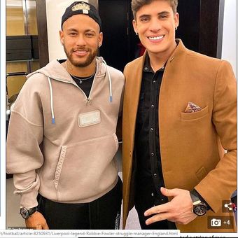 Neymar (kiri) dan Tiago Ramos, yang merupakan mantan kekasih ibunya.