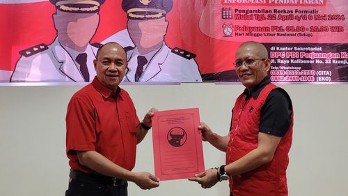 Mantan Wakil Bupati Banyumas Ambil Formulir Pendaftaran Bakal Calon Bupati dari PDI-P