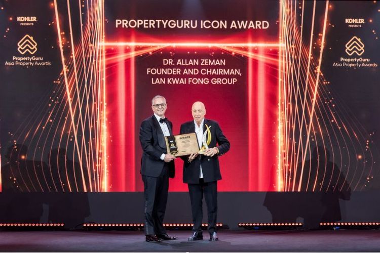 Salah satu tokoh paling ikonik di industri real estat Hong Kong sekaligus founder and chairman of Lan Kwai Fong Group, Allan Zeman, hadir untuk menerima Icon Award dari editorial team of Property Report by PropertyGuru, the official magazine. 
