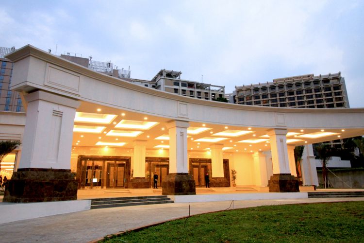 Golden Ballroom di The Sultan Hotel & Residence Jakarta.