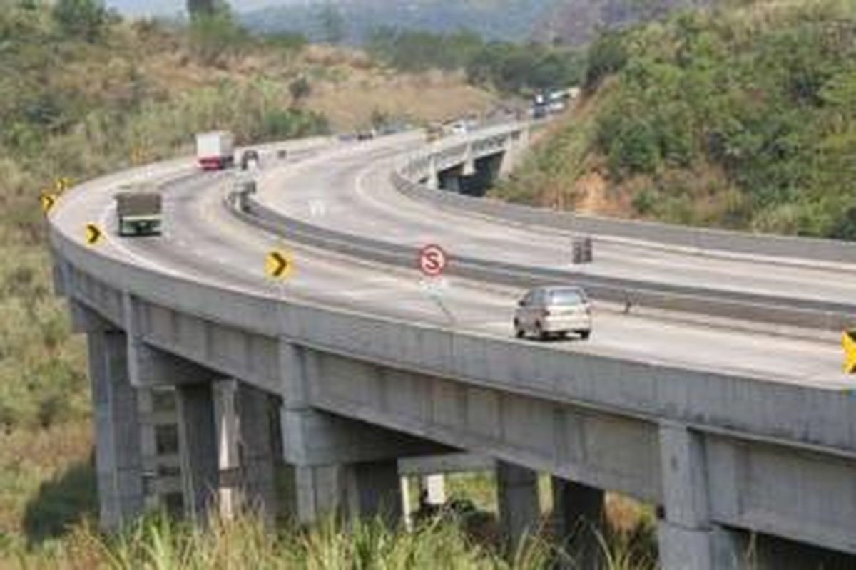 Jalan Tol Cikampek-Purwakarta-Padalarang (Cipularang).