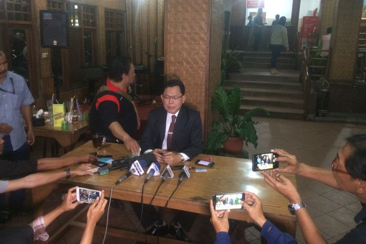 Juru Bicara Kepala BIN Wawan Hari Purwanto Saat Konferensi Pers di daerah bilangan Jakarta Selatan, Pancoran, Senin (27/8/2018)