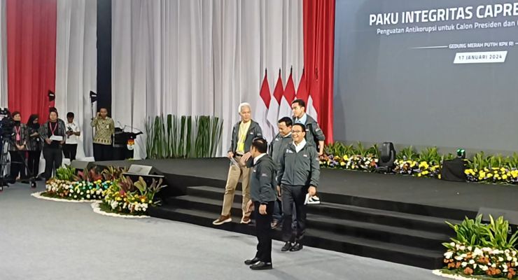 Momen Anies, Prabowo, dan Ganjar Guyub Saat Turun dari Panggung Acara KPK