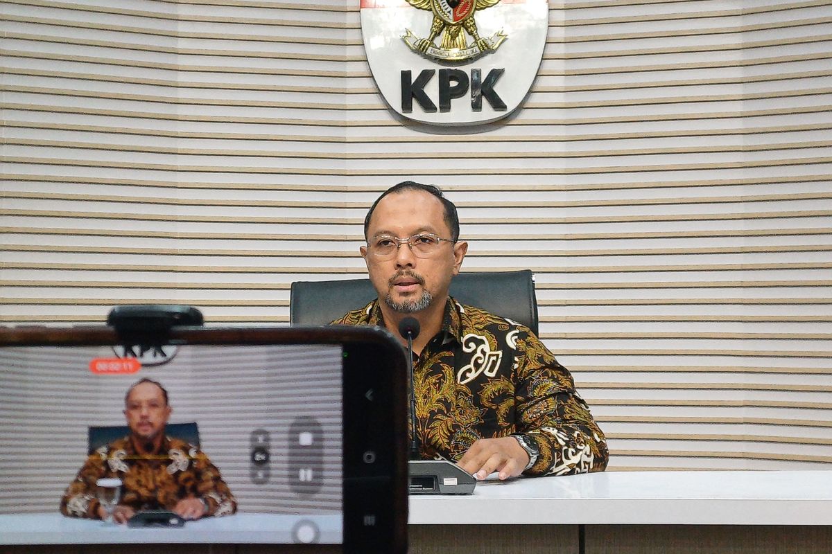 KPK Geledah Kantor Setda Papua terkait Dugaan Korupsi Dana Operasional Gubernur