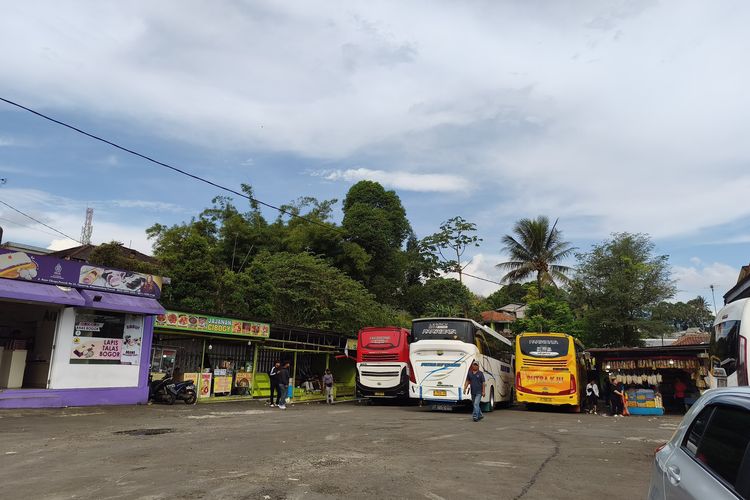 Libur Panjang, Penghasilan Sewa Toilet di Rest Area Jalur Puncak Capai Rp 900.000 Per Hari