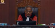 Hakim MK Heran Anggaran Kampus Dipakai Bikin Seragam Dosen hingga Air Mineral