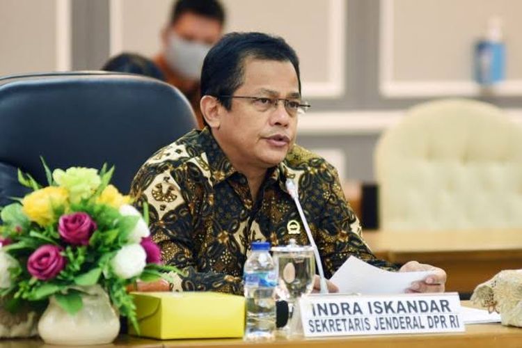 Sekretaris Jenderal (Sekjen) DPR RI Indra Iskandar dalam sebuah kesemaptan.