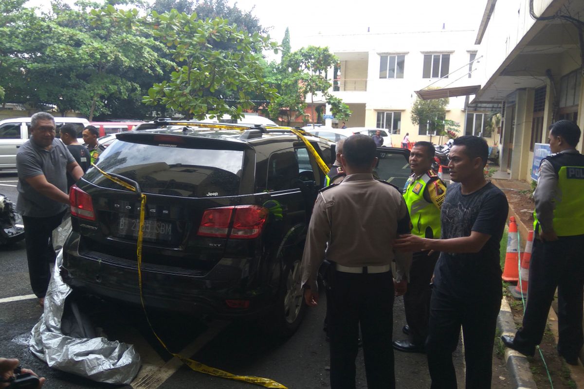 Dodge Journey yang dikendarai MJ menabrak Produser RTV di Gatot Subroto, Minggu (11/2/2018)