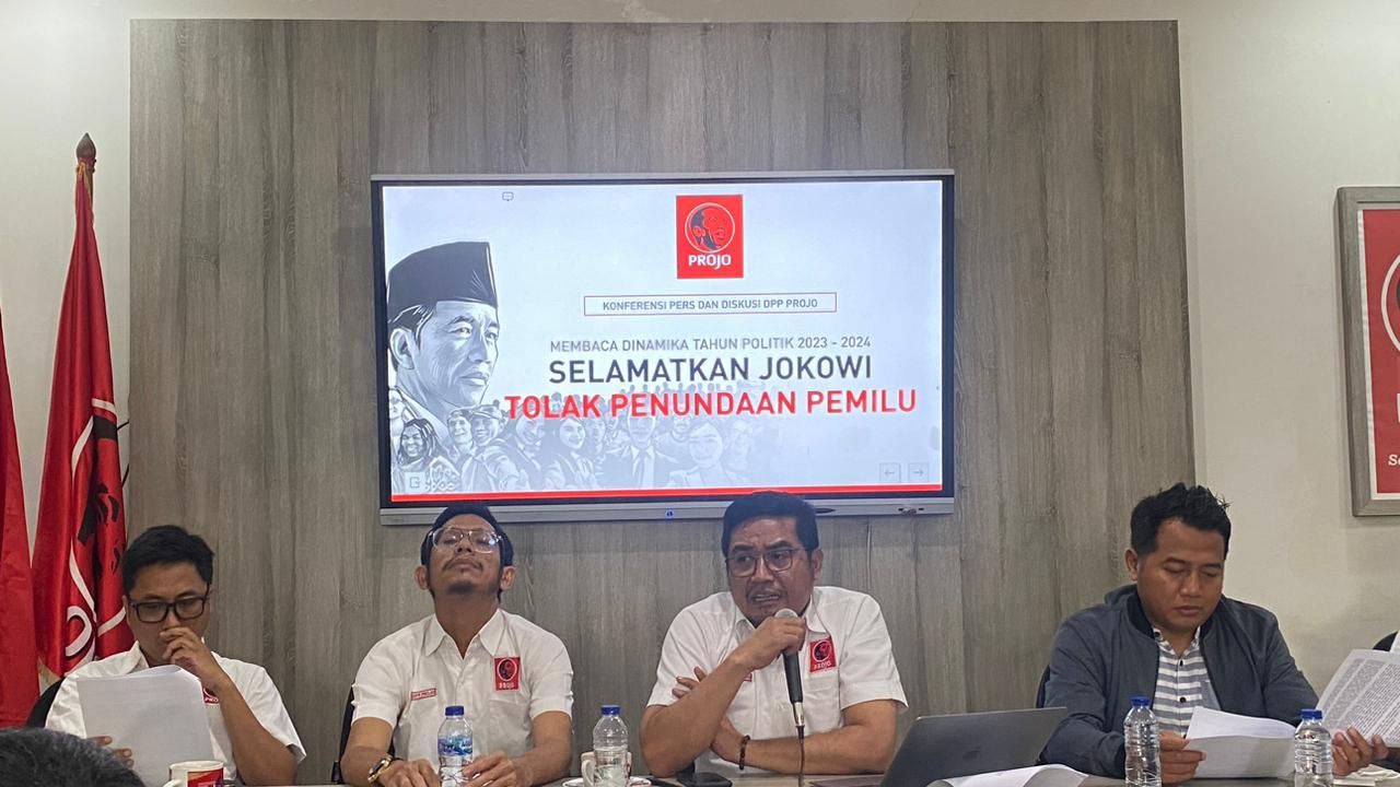 Projo Soroti Banyaknya Elite Politik yang Suarakan Isu Penundaan Pemilu