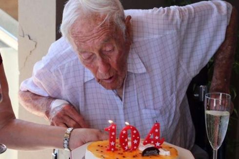 Profesor Australia Usia 104 Tahun Ingin ke Swiss untuk Akhiri Hidup