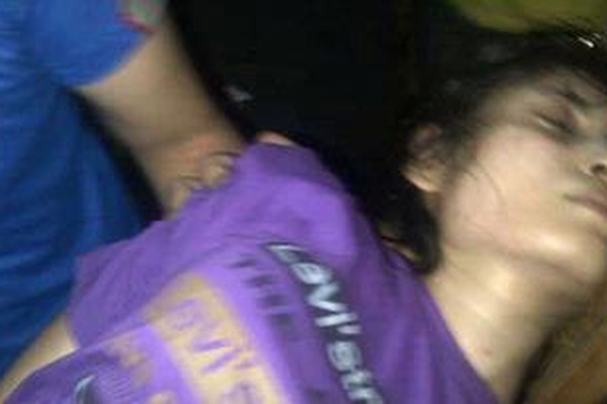 Novie Amelia (25), seorang model majalah orang dewasa seusai menabrak tujuh orang di Jalan Gajah Mada, Jakarta Barat, Kamis (11/10/2012) petang.