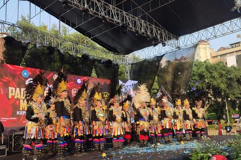 Pemkot Semarang Gelar Paduan Suara Mars PKK Khusus untuk Bapak-bapak