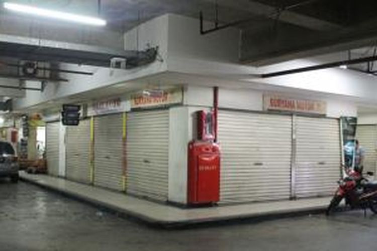 90 persen toko di MGK Kemayoran tutup pada akhir pekan lalu karena ada isu razia barang SNI.