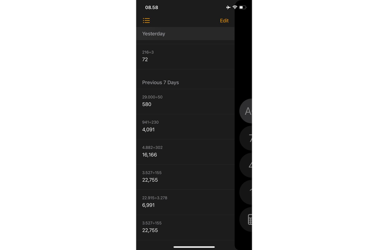 Tampilan fitur riwayat hitungan di kalkulator iPhone iOS 18.