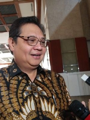 Ketua Umum Partai Golkar, Airlangga Hartarto di Kompleks Parlemen, Senayan, Jakarta, Rabu (17/7/2019)