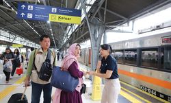 KAI Tekankan Keselamatan, OTP Keberangkatan Kereta Tembus 99,5 Persen Selama Nataru