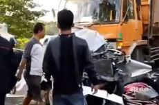Hindari Jalan Berlubang, Motor Bonceng 4 Ditabrak Truk Tronton, 3 Orang Tewas di Kampar