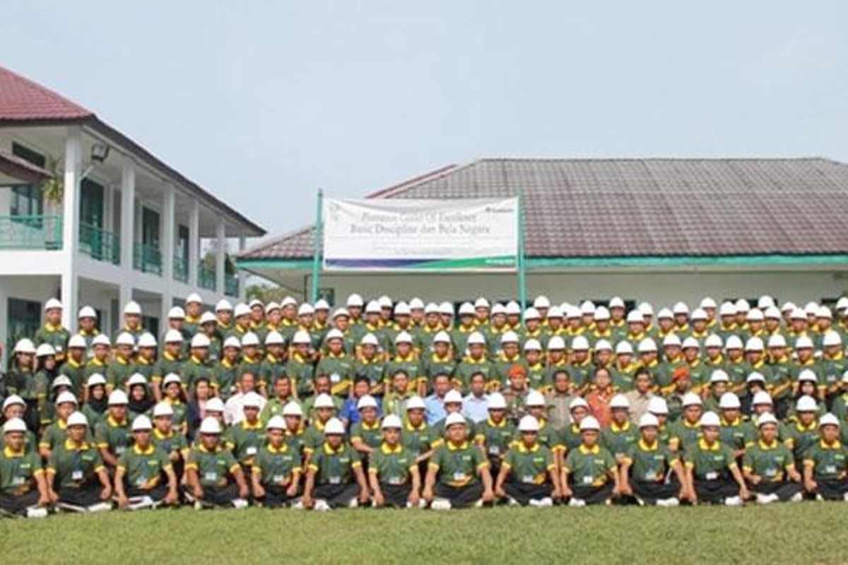 Foto Bersama Graduate Trainee Batch III 2016