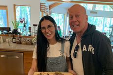 Bruce Willis Idap Aphasia, Unggahan Demi Moore Pekan Lalu Kembali Disorot