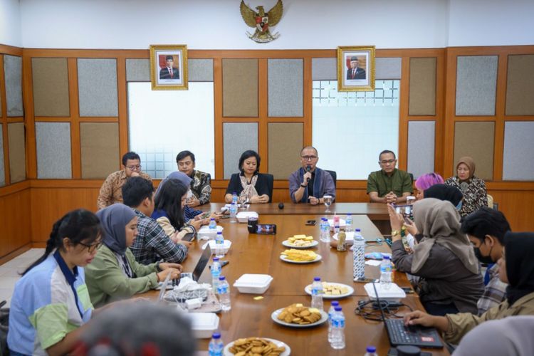 Pertemuan antara KemenKopUKM dan TikTok Indonesia yang berlangsung di Kantor KemenKopUKM, Jakarta, Rabu (26/7/2023)
