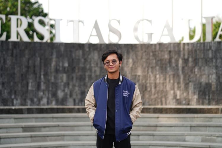Kisah Zuhdi Bangkit dari Keterpurukan Sampai Diterima UGM dengan Beasiswa