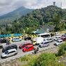 Antrean Kendaraan Jalur Puncak-Cianjur Mengular 17 Kilometer, Polisi Alihkan Arus