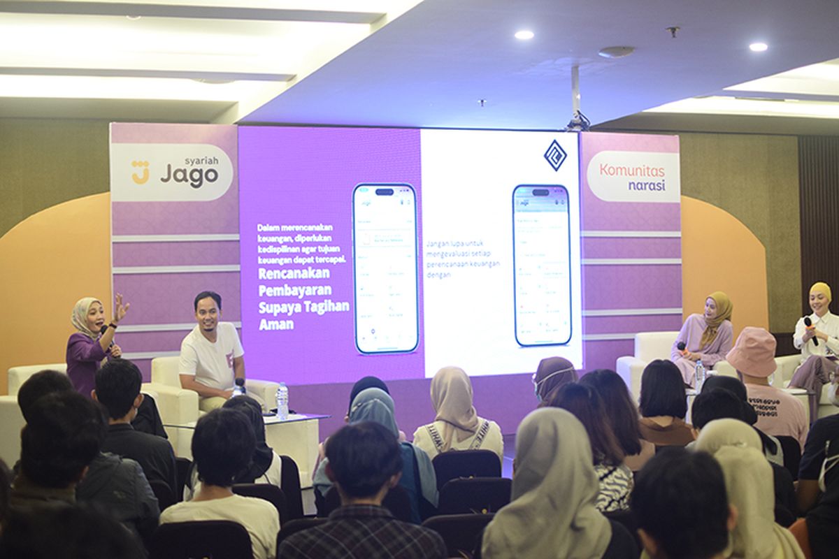 PT Bank Jago Tbk menggelar kegiatan edukasi keuangan bertajuk ?Resolusi 2023: Lebih Berkah Atur Uang secara Syariah? di Bandung, Jawa Barat (Jabar), Sabtu (17/12/2022). 

