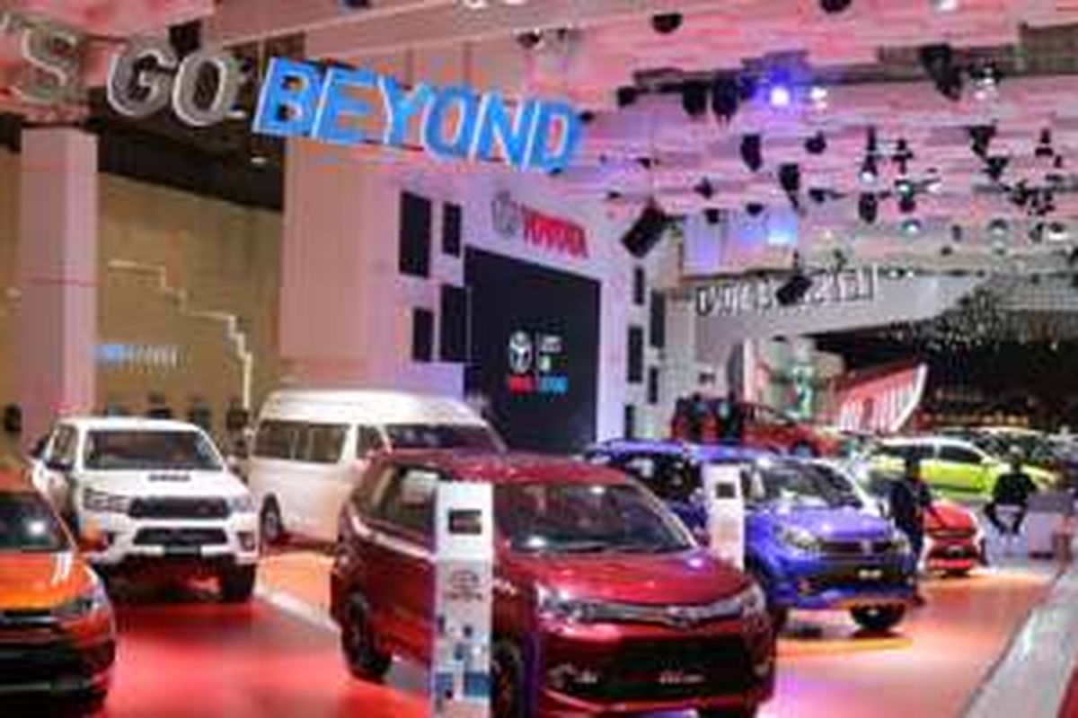 Booth Toyota di IIMS 2016