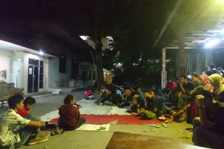 Acara diskusi oleh sejumlah mahasiswa Universitas Udayana dibubarkan, Senin (28/10/2019) malam.