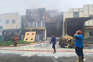 Kerugian Kebakaran Gudang Kimia di Tangsel Capai Rp 2 Miliar