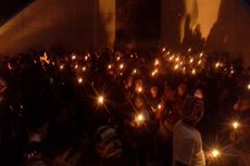 Di Palembang, Warga Bakar 1.000 Lilin untuk Bela NKRI