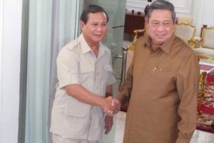 Ketua Dewan Pembina Partai Gerindra Prabowo Subianto saat bertemu dengan Presiden Susilo Bambang Yudhoyono di Kantor Presiden, Jakarta, Senin (11/3/2013).