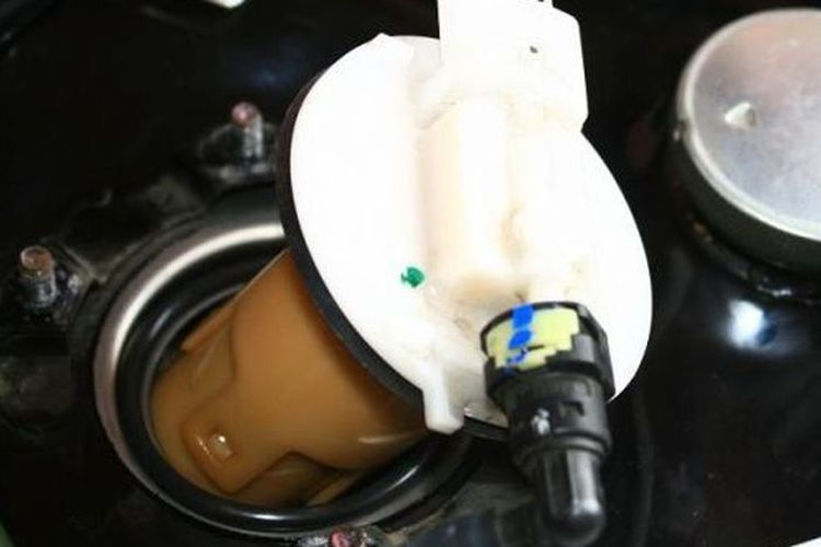Fuel pump pada motor