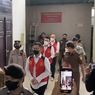 Hadiri Sidang Vonis, Tiga Anak Buah Ferdy Sambo Tiba di Pengadilan Gunakan Rompi Tahanan